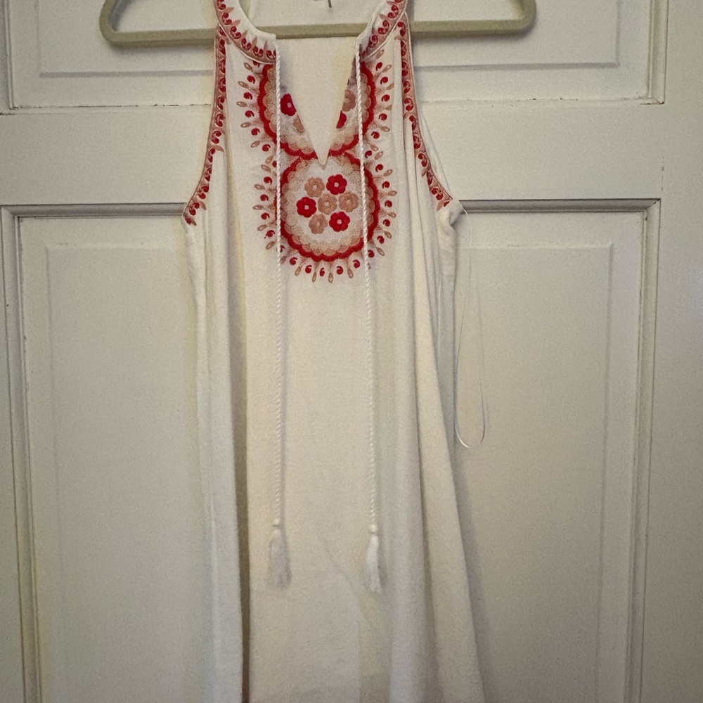 ANDREE BY UNIT White and Red Embroidered Dress